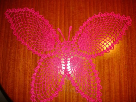 Mariposa a crochet decorativa